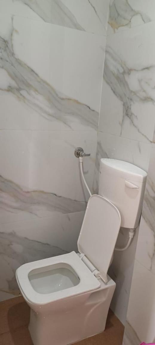 Sai Ganesh Guest House شيردي المظهر الخارجي الصورة